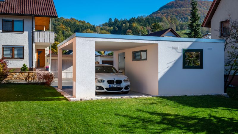 Beton Einzelgarage mit Carport