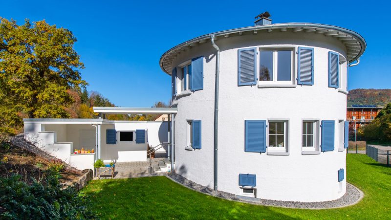 Großraumgarage mit Mehrzweckraum