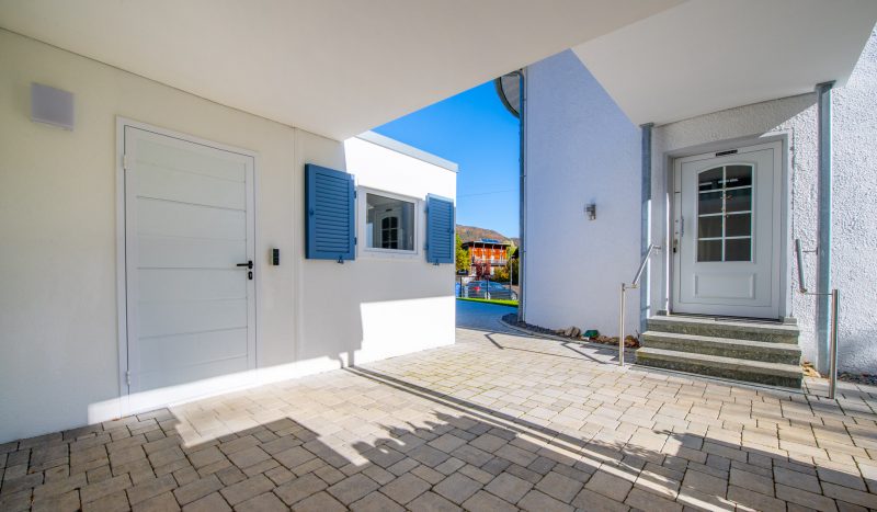 Großraumgarage mit Mehrzweckraum