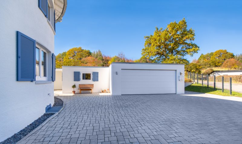 Großraumgarage mit Mehrzweckraum