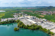 Panoramabild der Beton Kemmler GmbH in Tübingen-Hirschau mit Blick auf den Baggersee und das Werksgelände