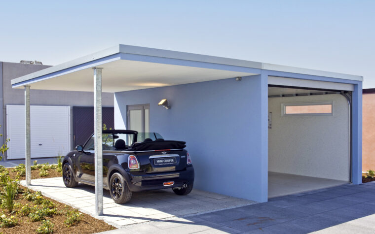 Carport vor Einzelgarage